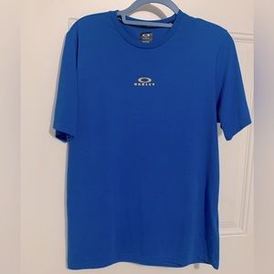 Oakley Performance Fit Blue Top